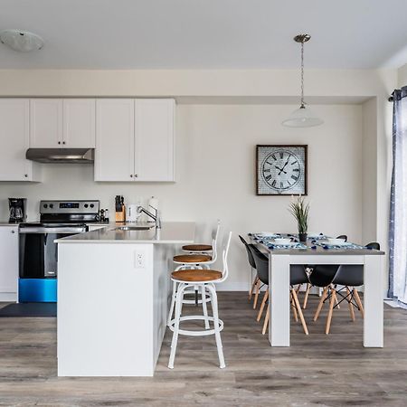 Luxury Townhouse Close To Fairview Casino In Niagara Falls Villa Екстериор снимка