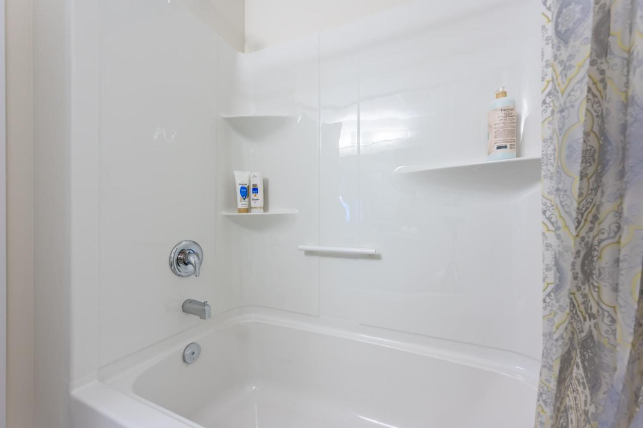 Luxury Townhouse Close To Fairview Casino In Niagara Falls Villa Екстериор снимка