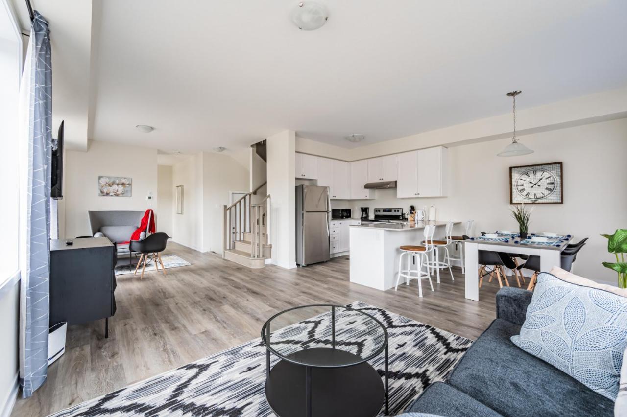 Luxury Townhouse Close To Fairview Casino In Niagara Falls Villa Екстериор снимка