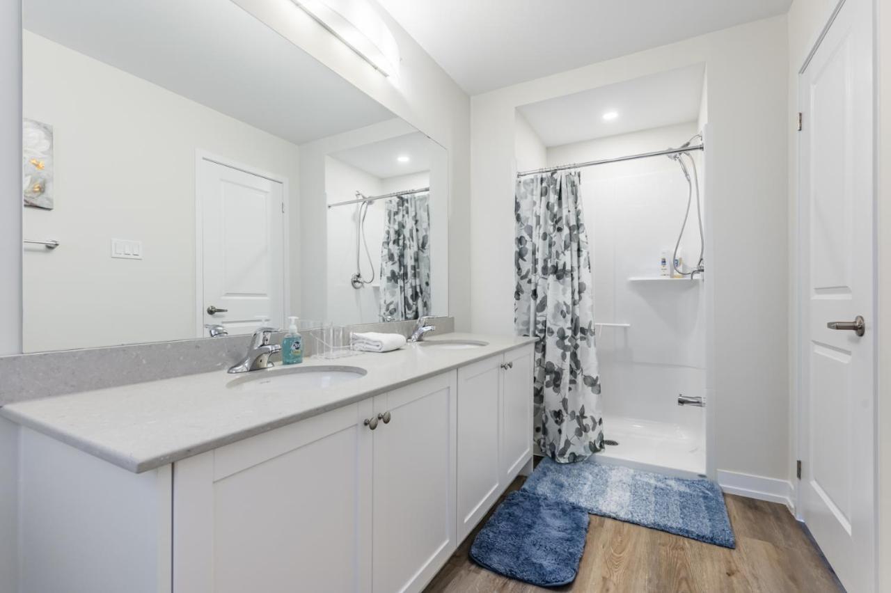 Luxury Townhouse Close To Fairview Casino In Niagara Falls Villa Екстериор снимка