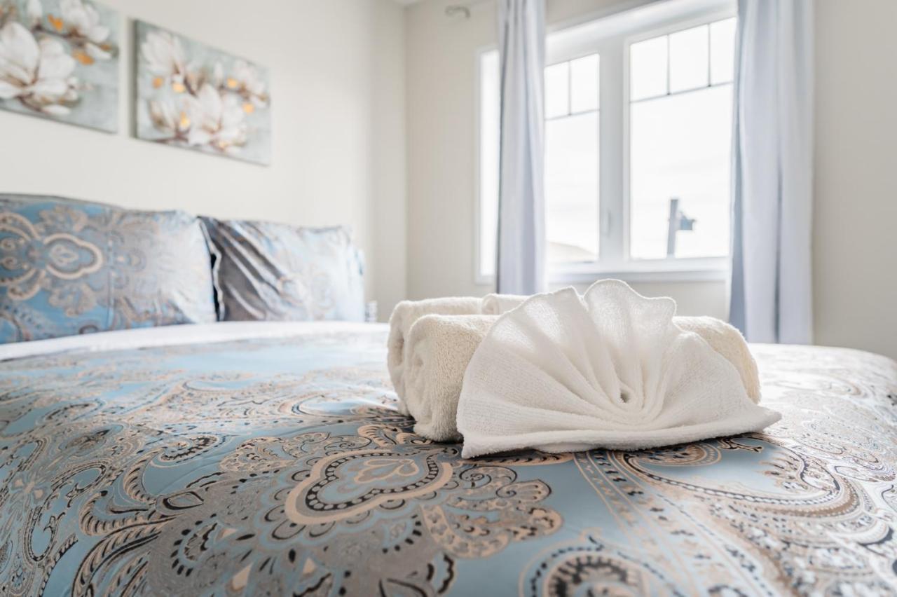 Luxury Townhouse Close To Fairview Casino In Niagara Falls Villa Екстериор снимка