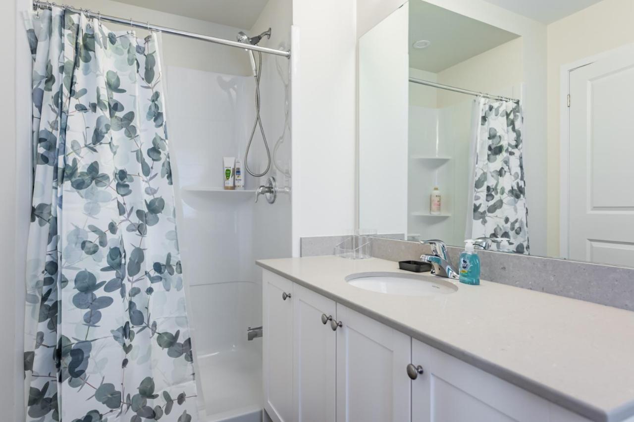 Luxury Townhouse Close To Fairview Casino In Niagara Falls Villa Екстериор снимка