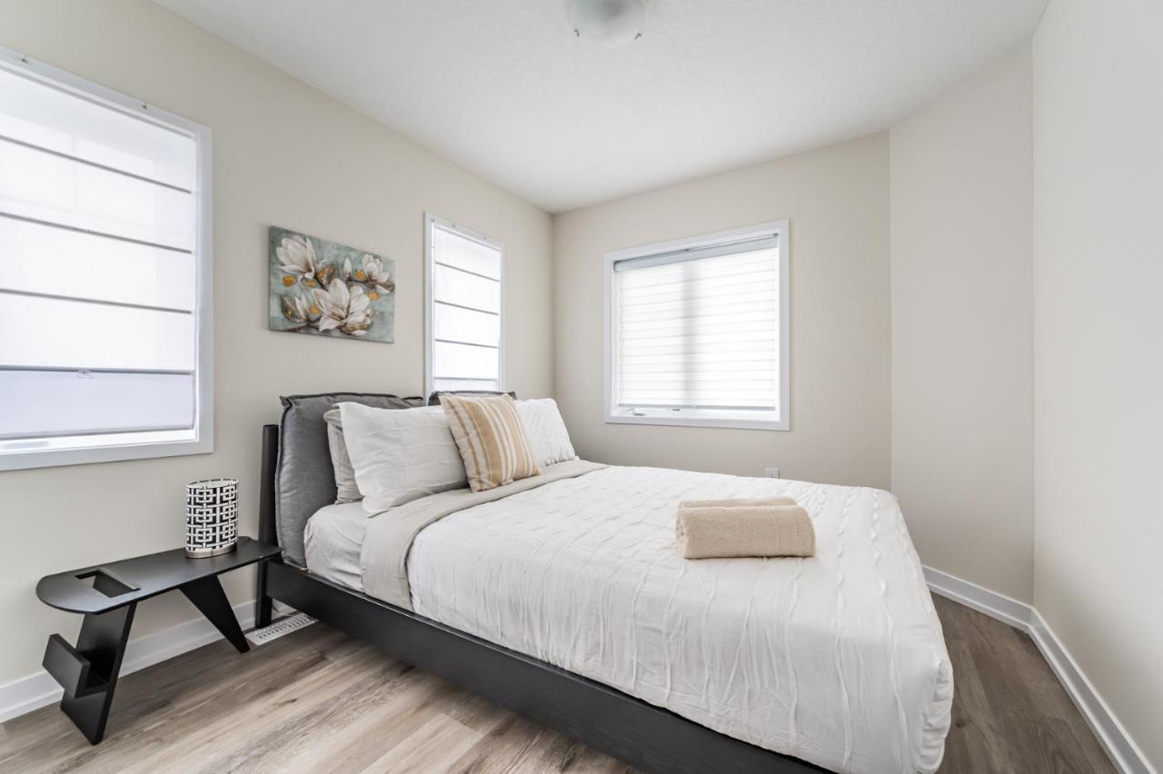 Luxury Townhouse Close To Fairview Casino In Niagara Falls Villa Екстериор снимка